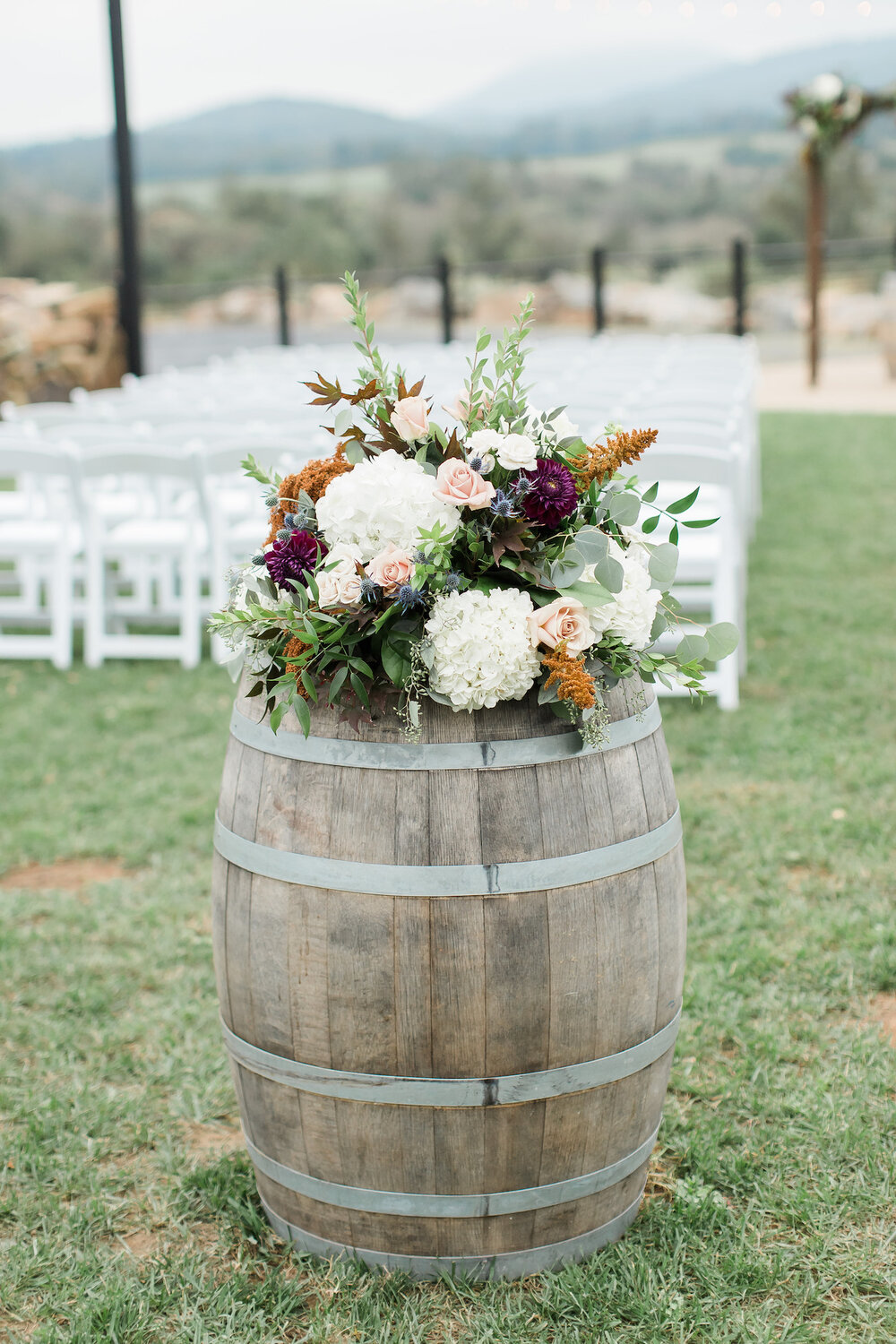 blue-valley-winery-violet-pallette-romantic-wedding2-2