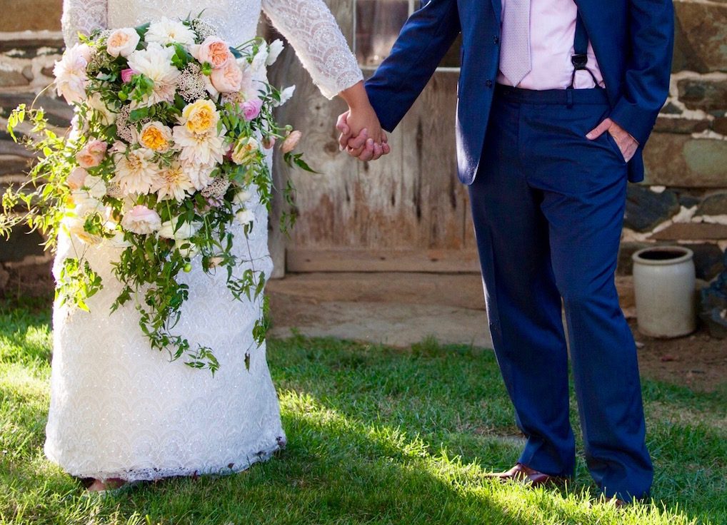 Juliet (peach) and Constance (pink and white)&nbsp;Garden Roses and Cafe Au Lait Dahlia's take centerstage in this stunning, bountiful bouquet. Photography by Exclamation Imagery.