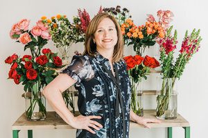 Jennifer Morris, Floral Entrepreneur, Master Designer, and CEO of J. Morris Flowers in Leesburg, Virginia has spent 20 years in the floral industry sharing the pure joy that flowers bring to our everyday lives.