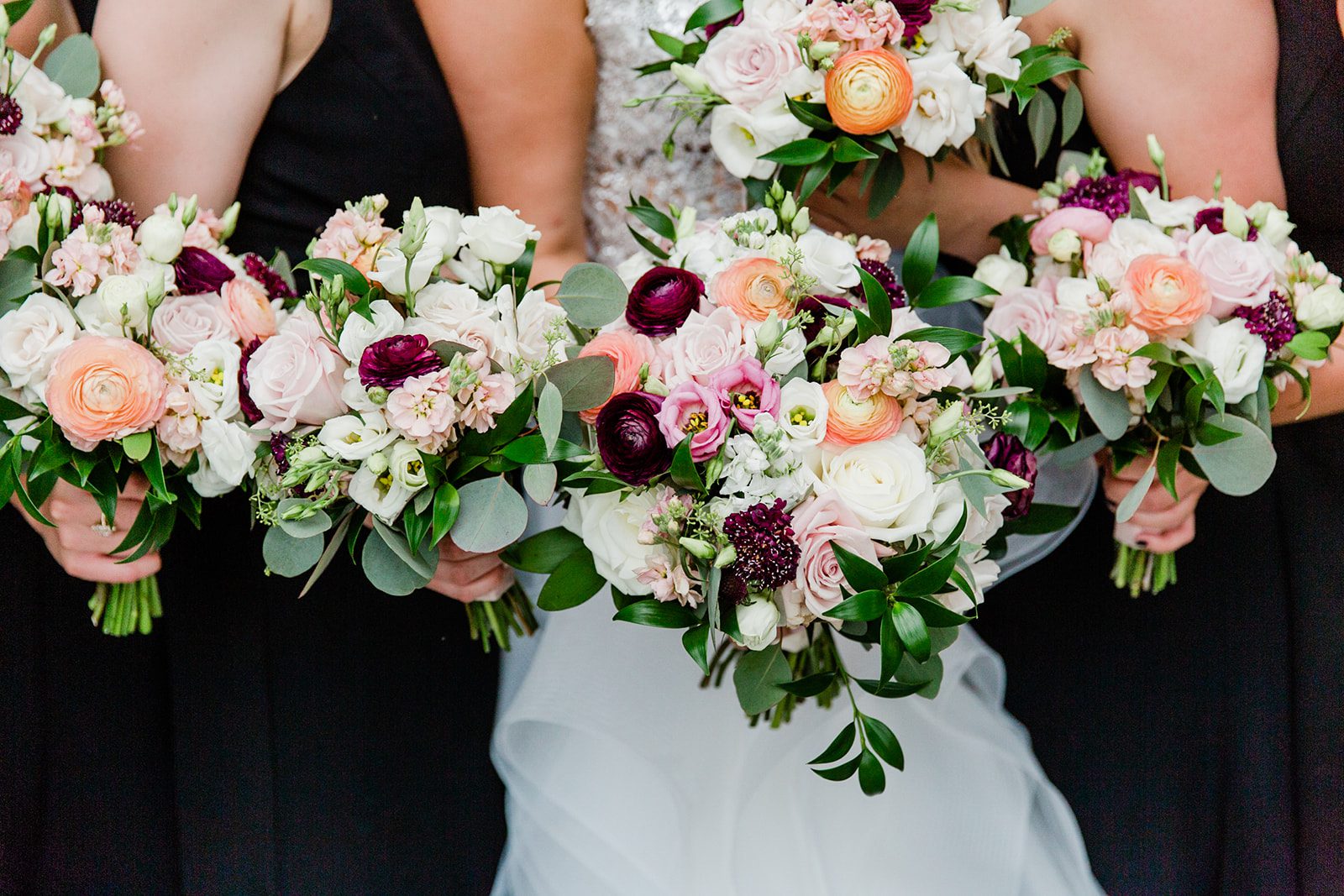 Ranunculus and Peach Snapdragon