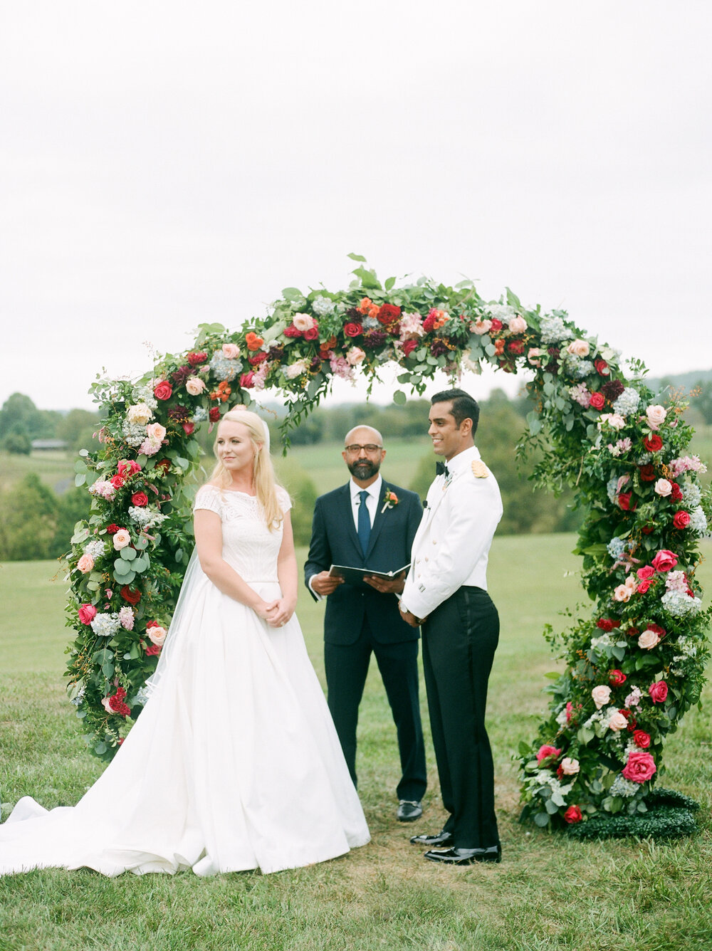 outdoor-white-tented-romantic-wedding7